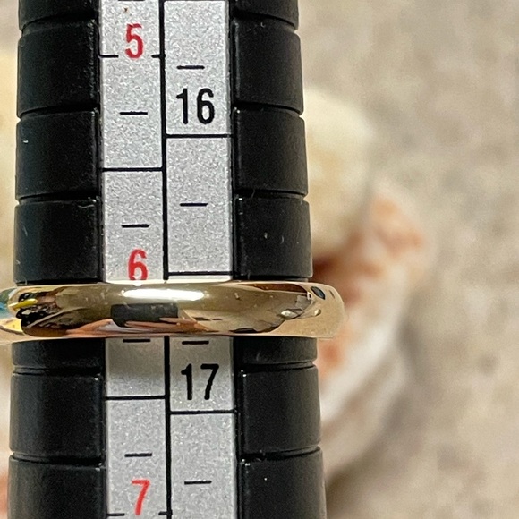 ✨SOLD ✨14k Solid Yellow Gold Stacker / Minimalist Band - Picture 13 of 17